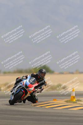 media/Sep-30-2023-SoCal Trackdays (Sat) [[636657bffb]]/Turn 15 (1120am)/